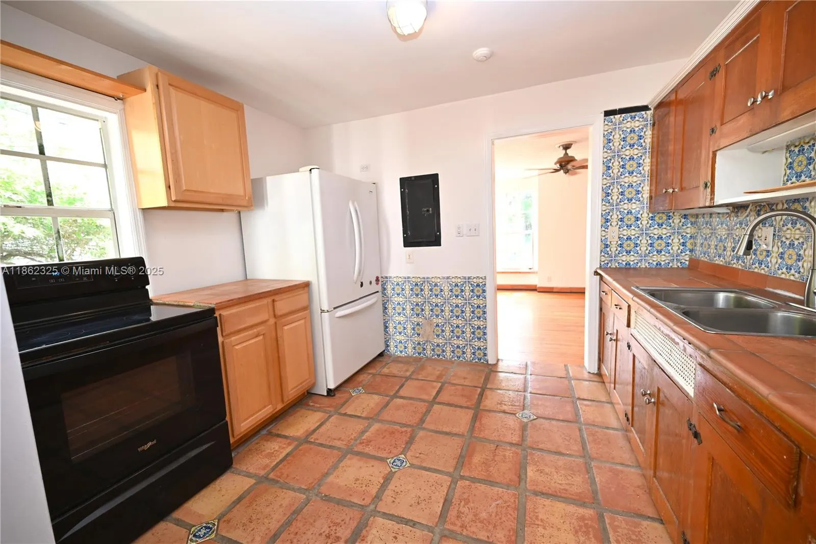 4100 SW 61st Ave