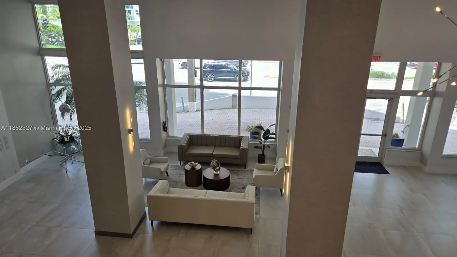 3000 S Ocean Dr, #108