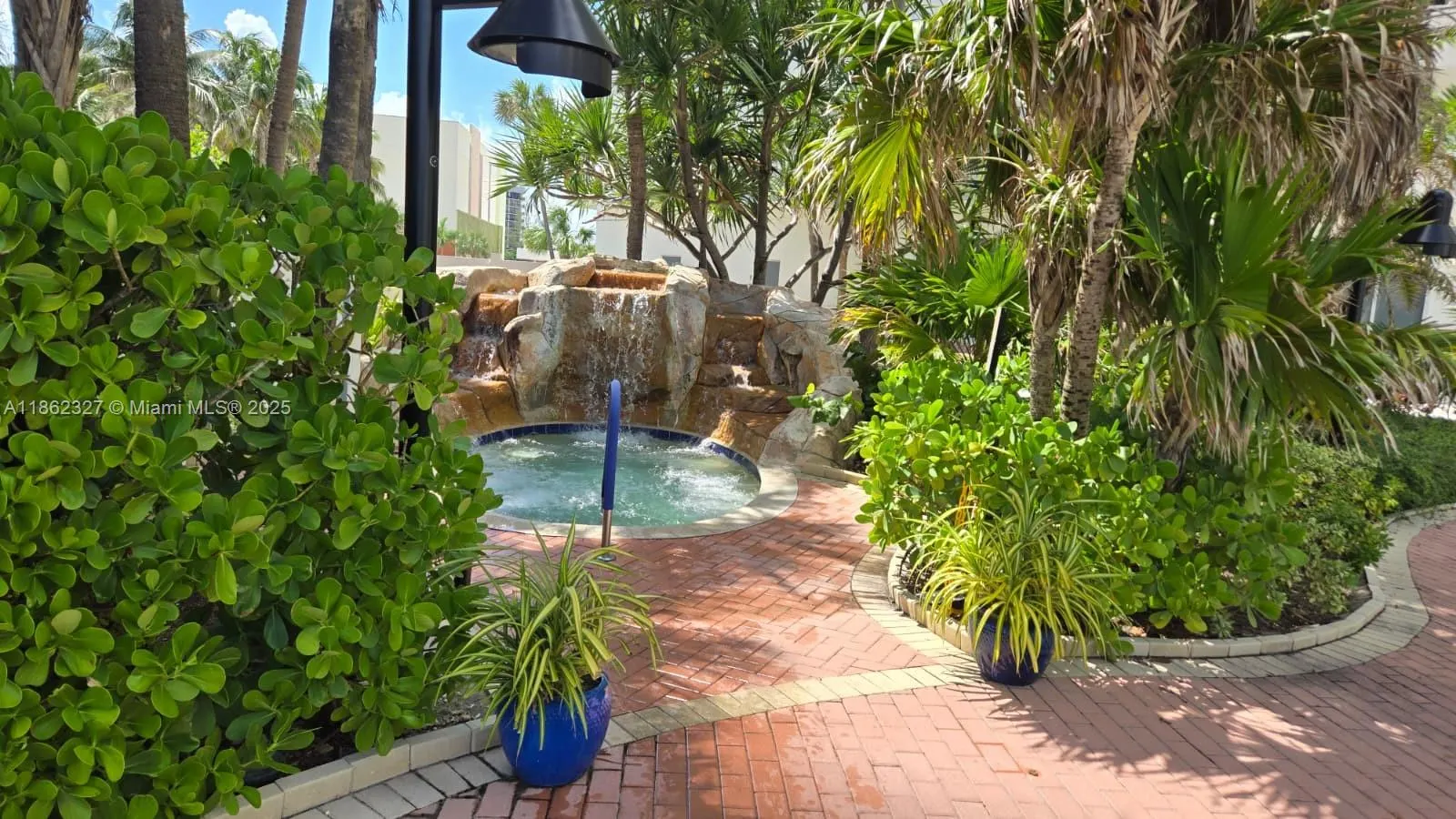 3000 S Ocean Dr, #108