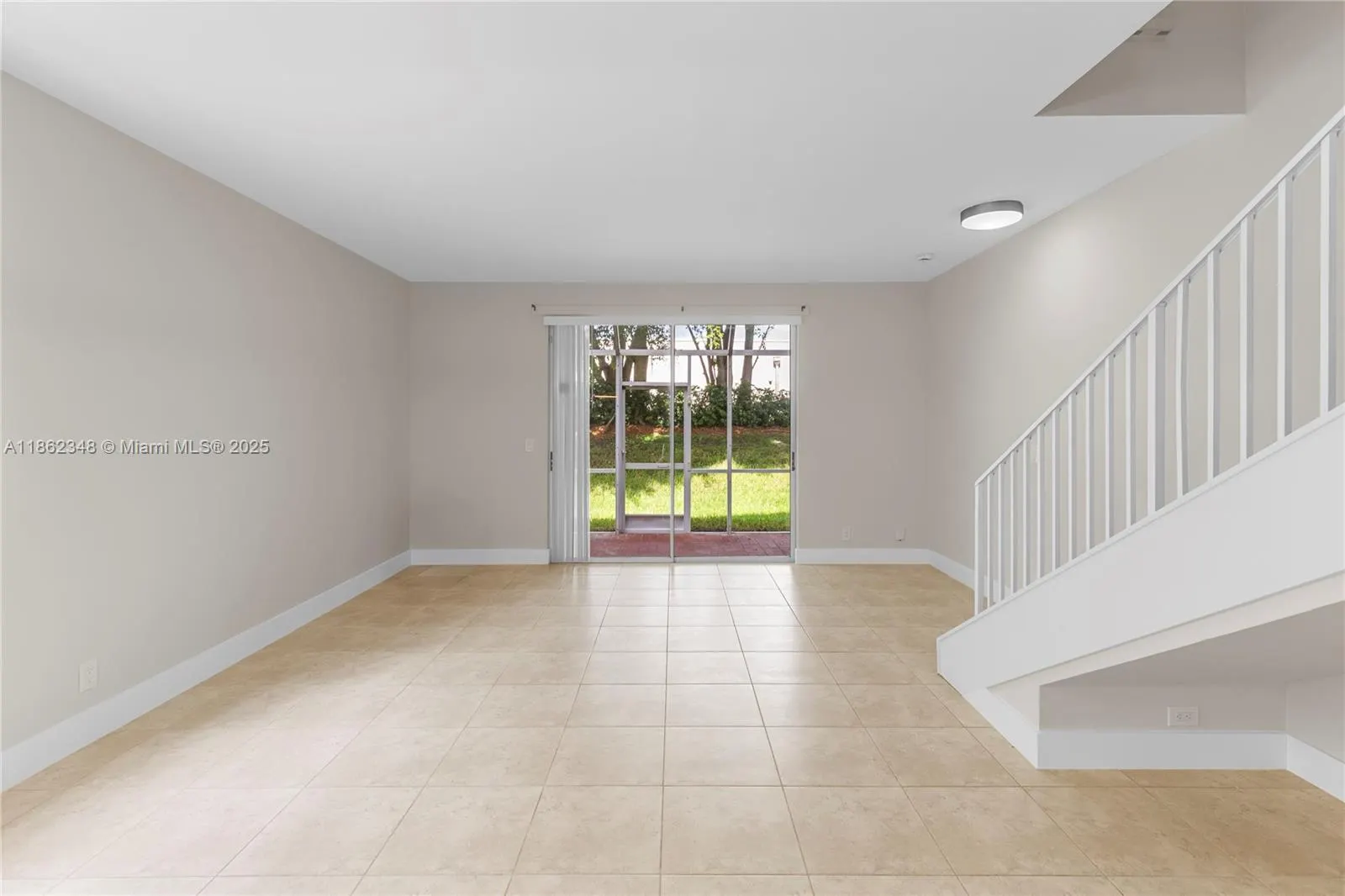 1081 Sorrento Dr, #1081