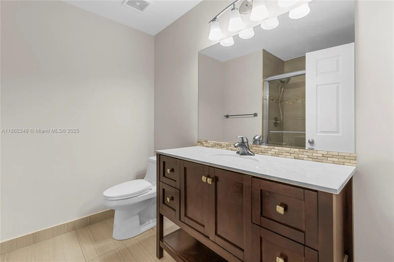 1081 Sorrento Dr, #1081