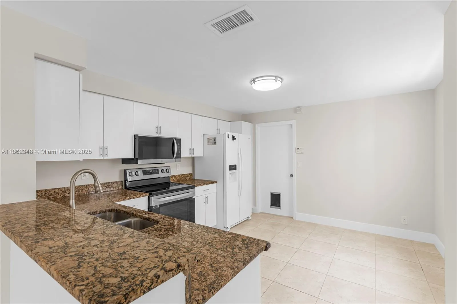 1081 Sorrento Dr, #1081