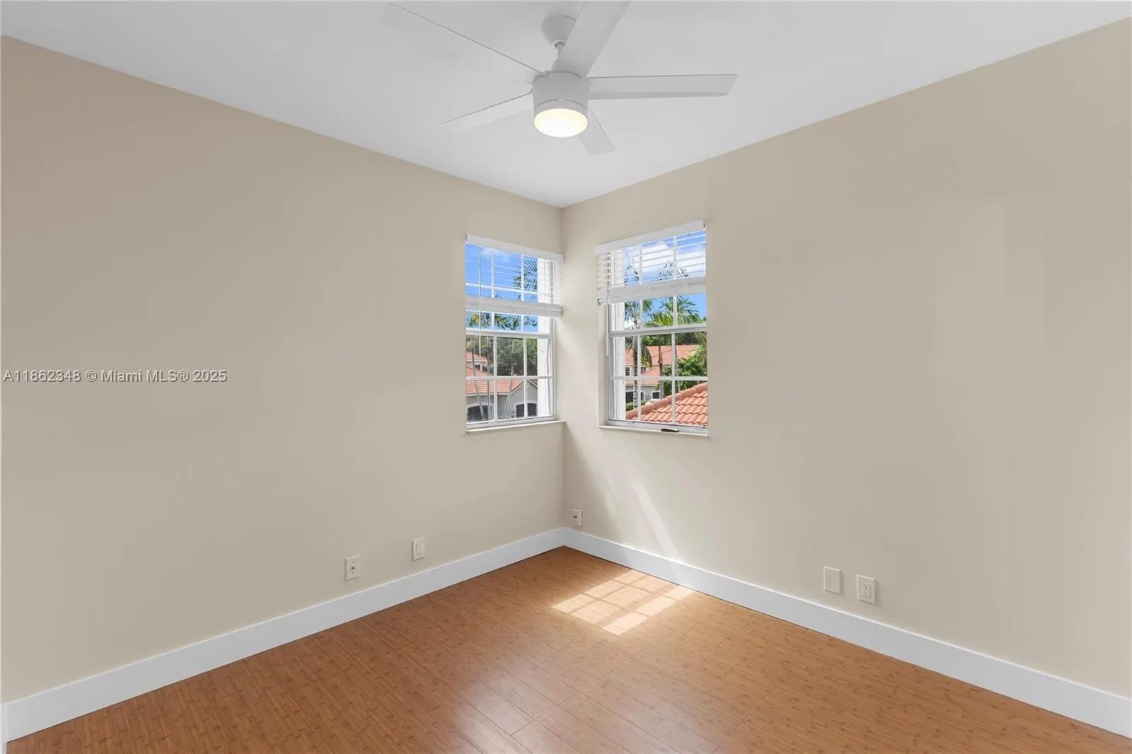 1081 Sorrento Dr, #1081
