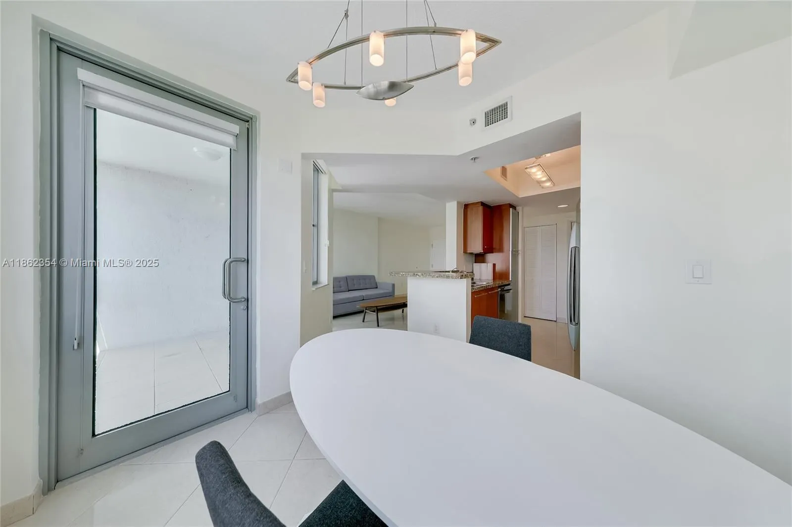 110 Washington Ave, #1513
