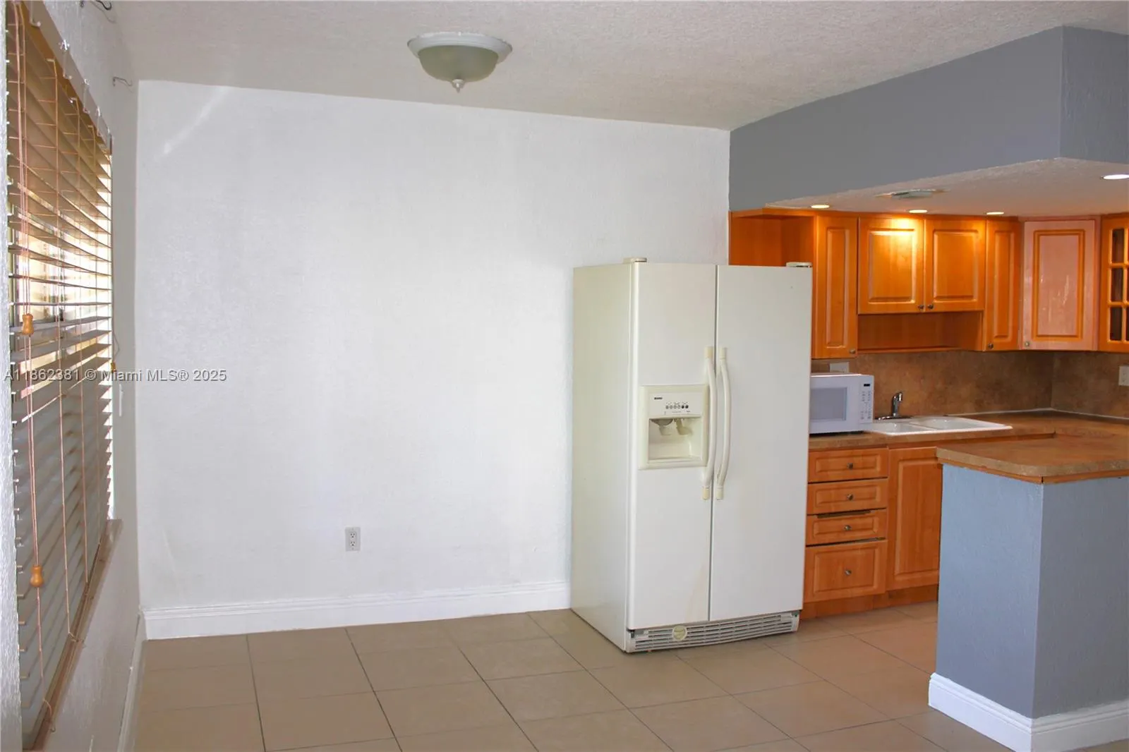 1280 W 54th St, #308B
