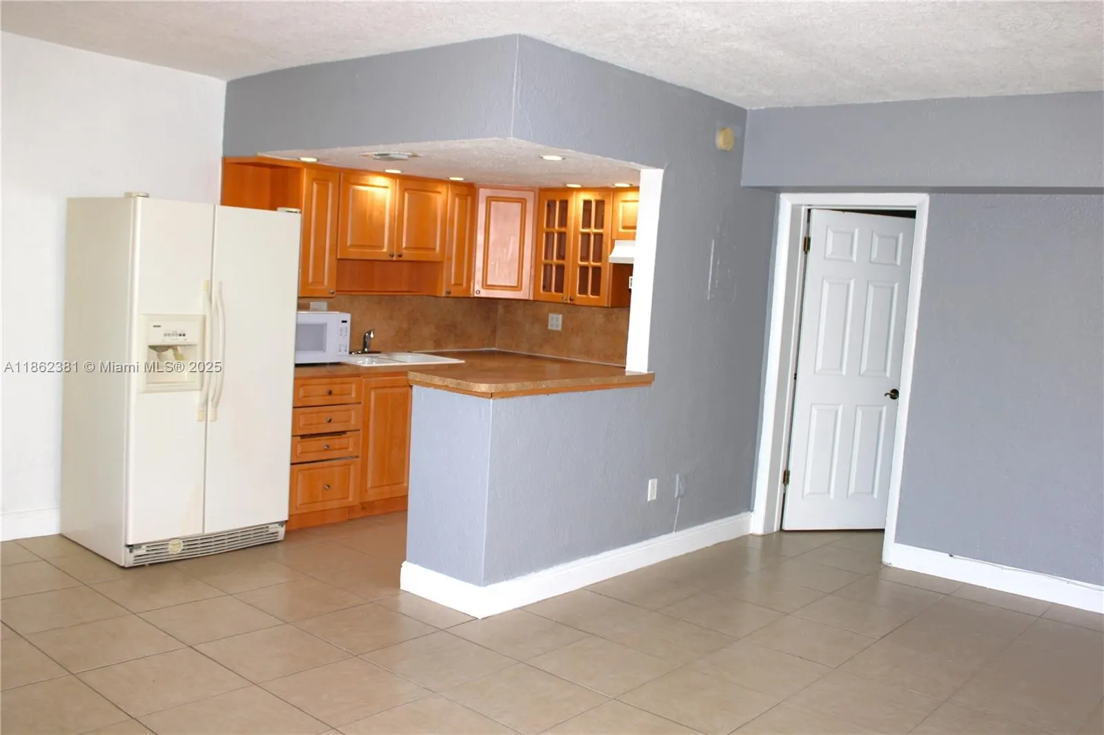 1280 W 54th St, #308B