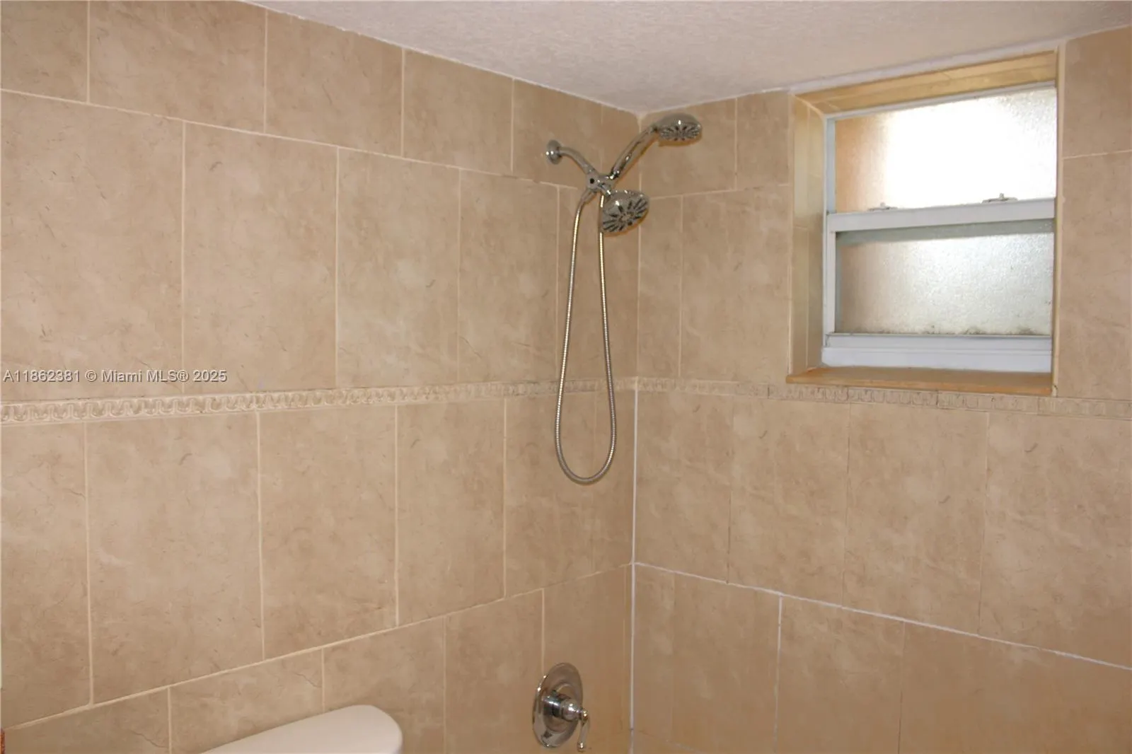 1280 W 54th St, #308B