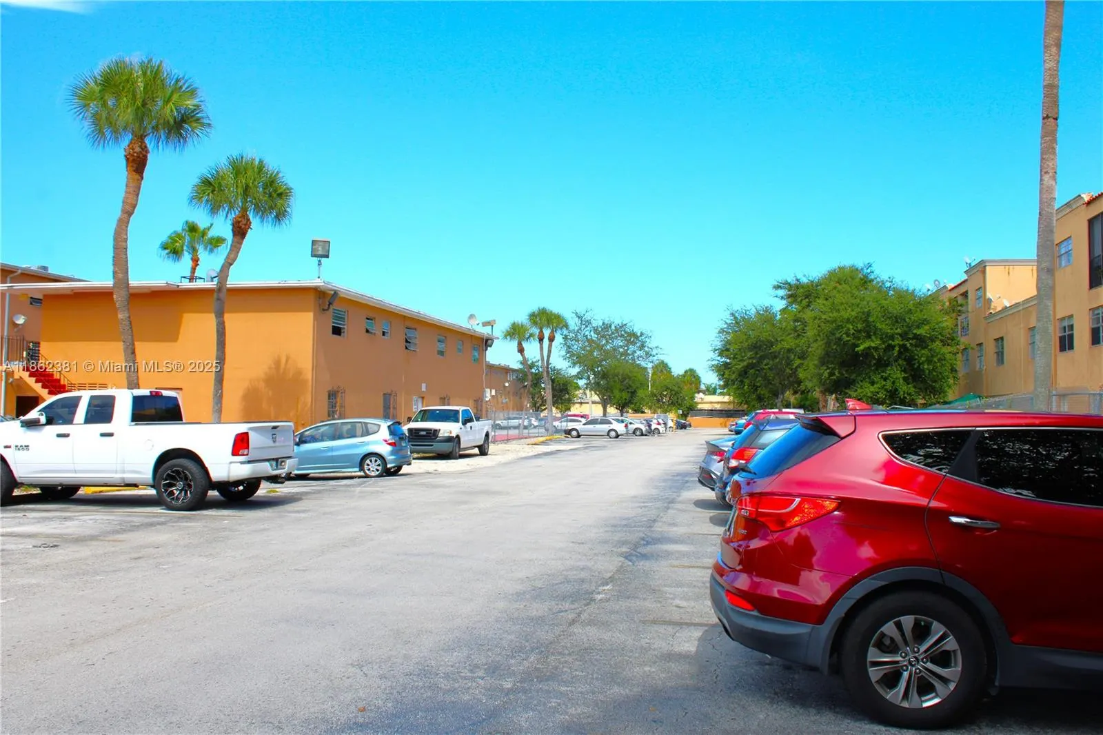 1280 W 54th St, #308B