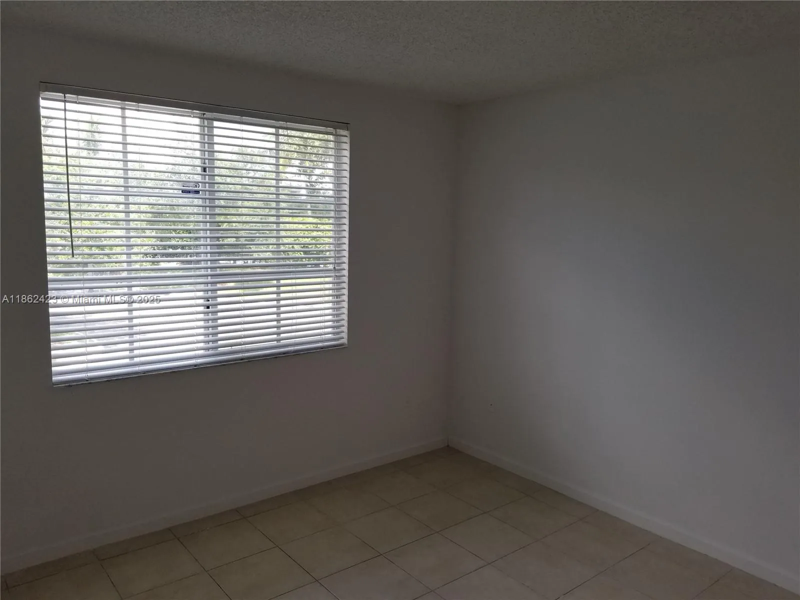 8070 N Nob Hill Rd, #203