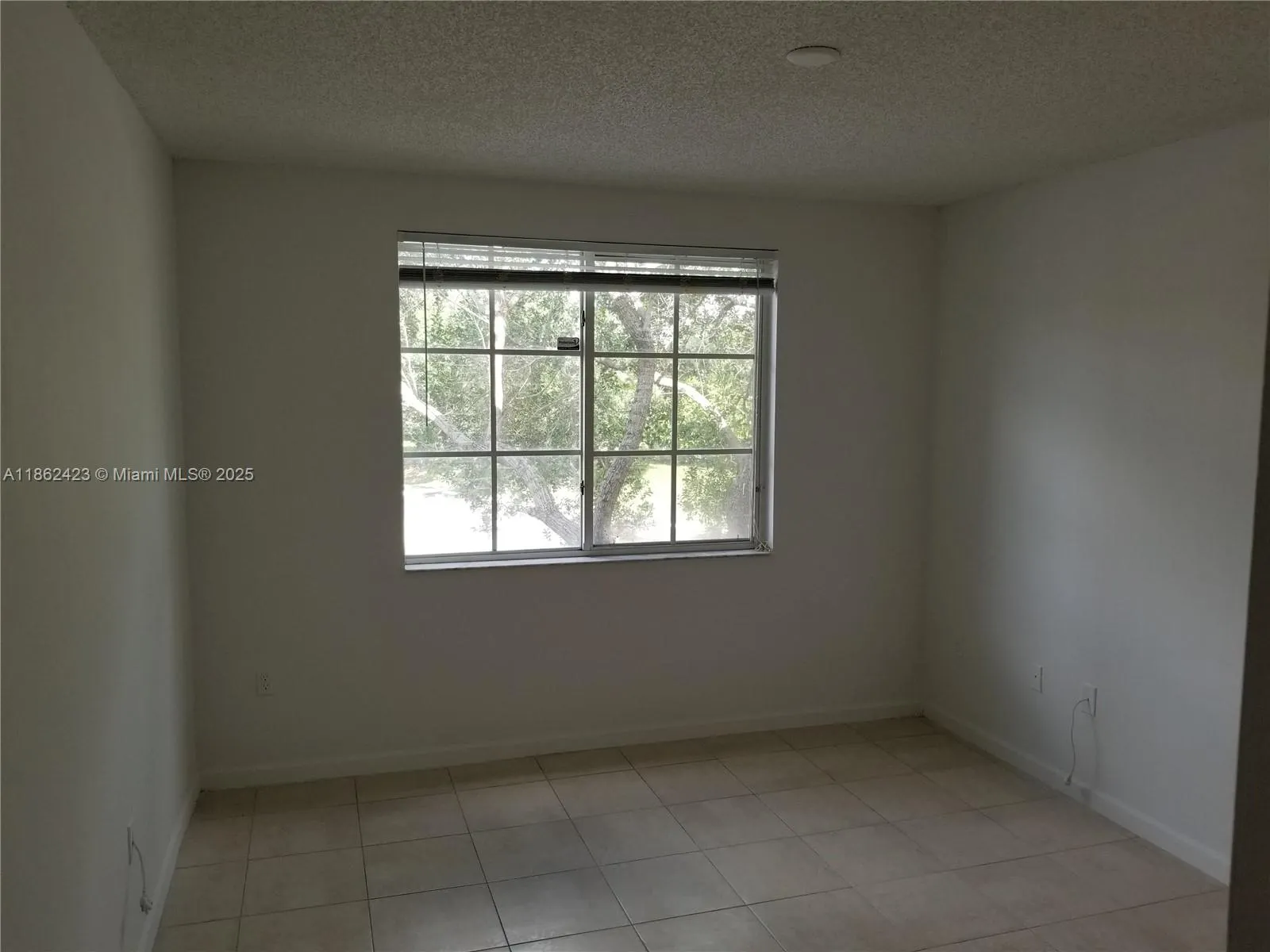 8070 N Nob Hill Rd, #203