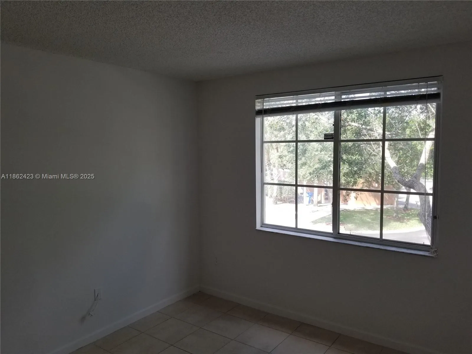 8070 N Nob Hill Rd, #203