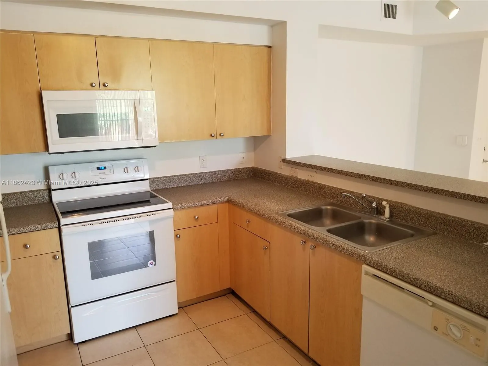 8070 N Nob Hill Rd, #203