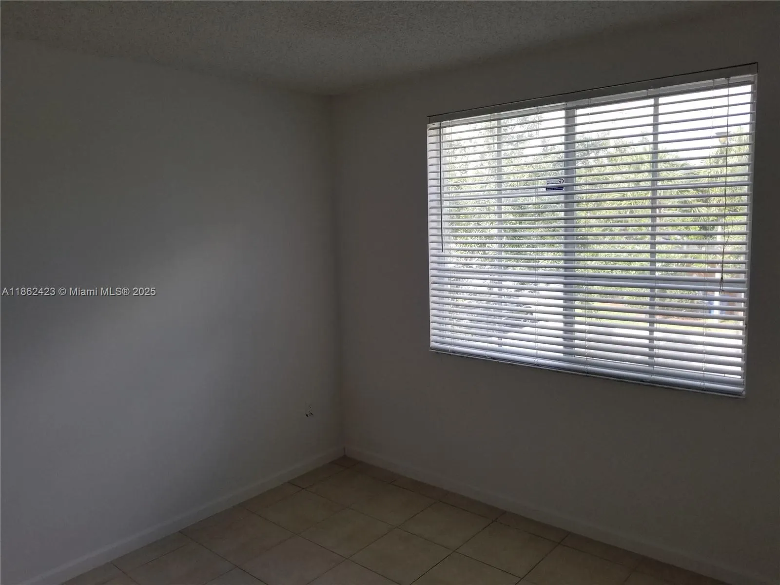 8070 N Nob Hill Rd, #203