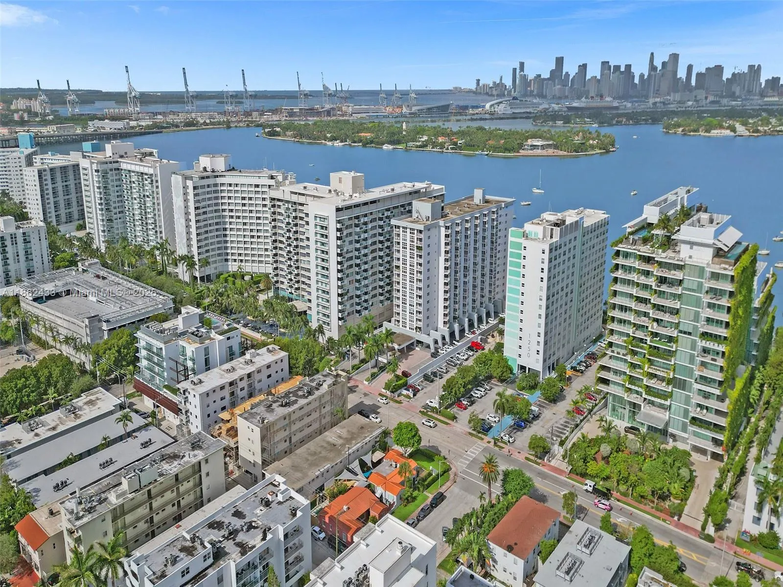 1228 West Ave, #201