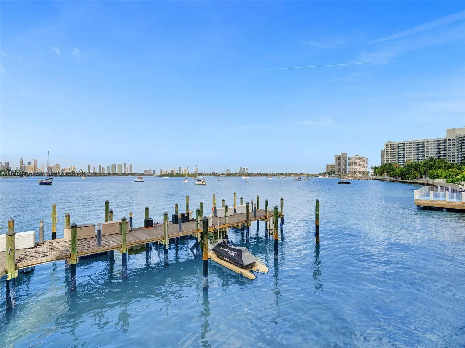 1228 West Ave, #201