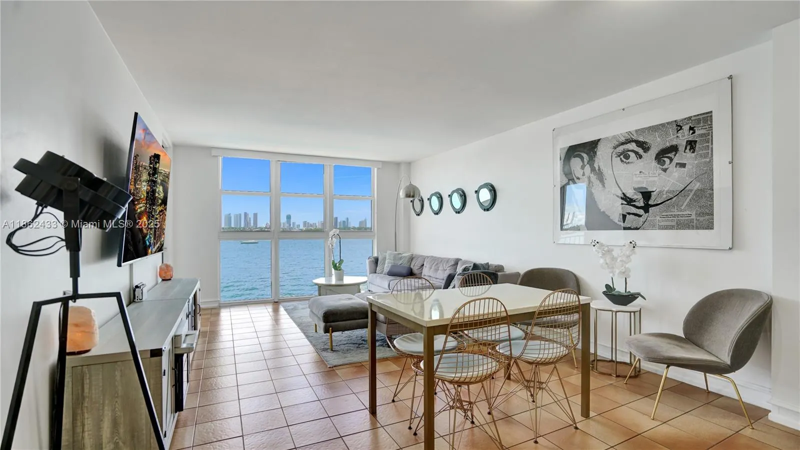 1228 West Ave, #201