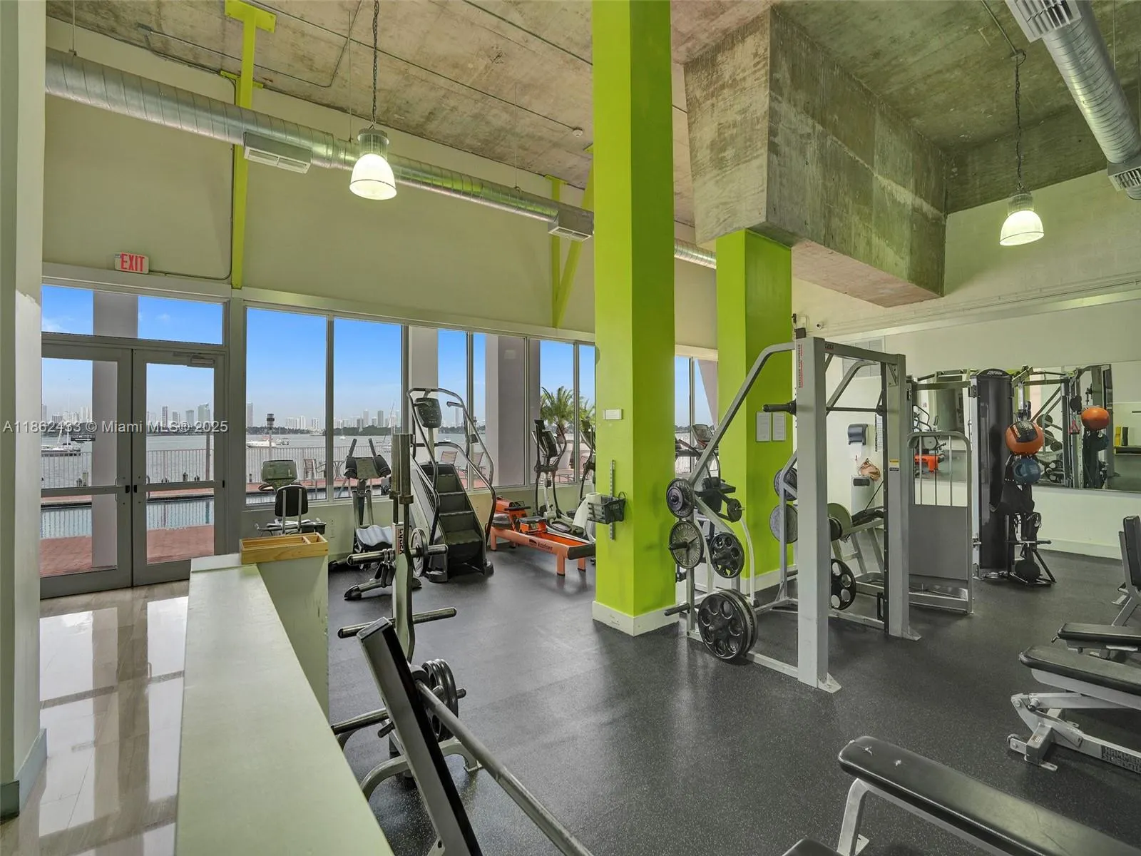 1228 West Ave, #201