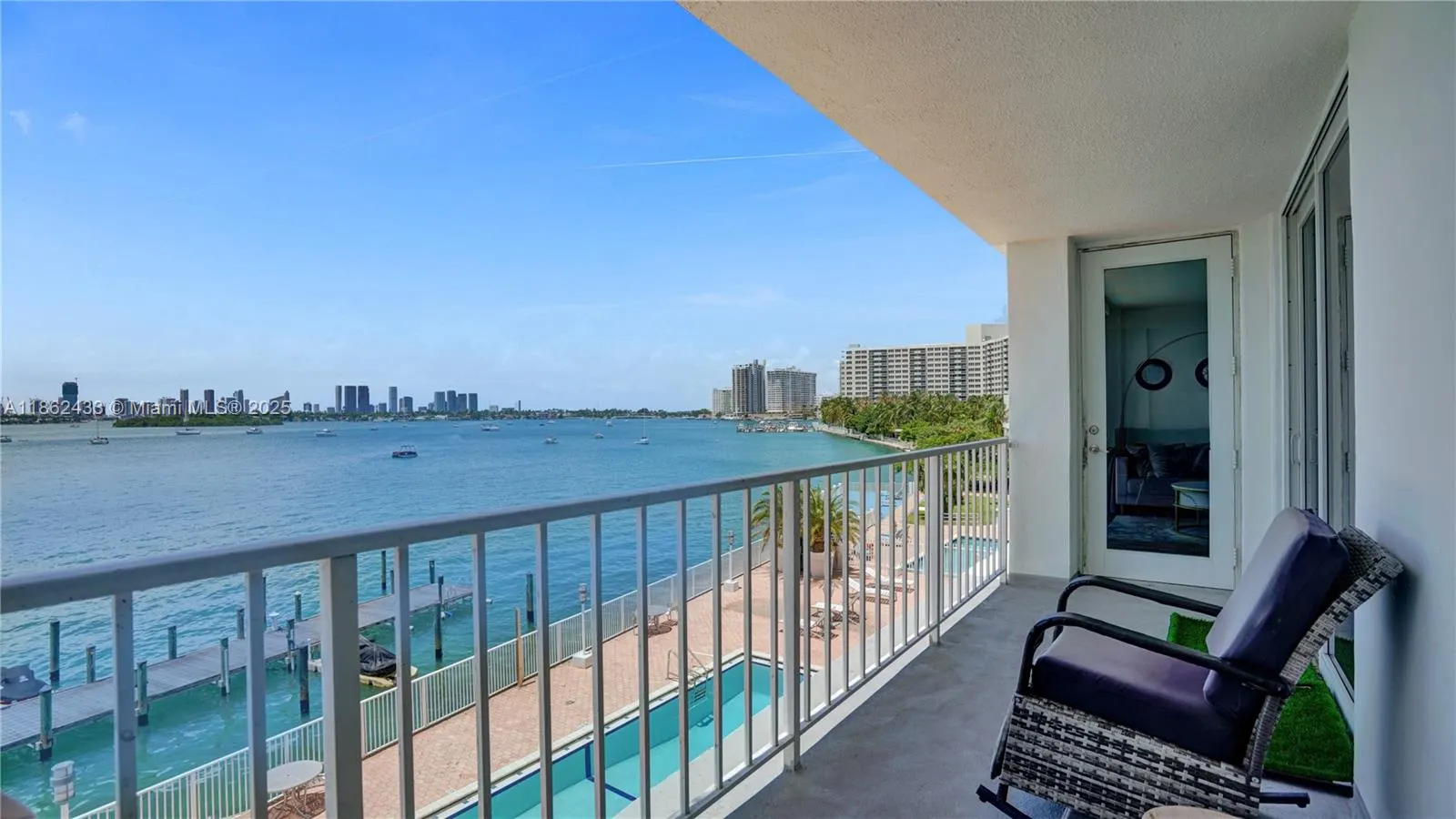 1228 West Ave, #201