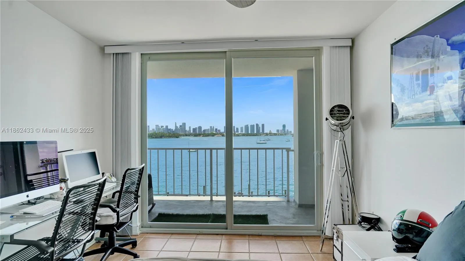 1228 West Ave, #201