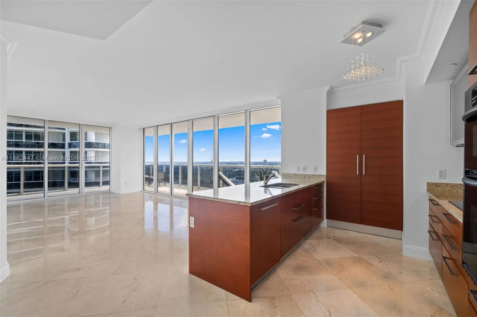 1830 S Ocean Dr, #3706