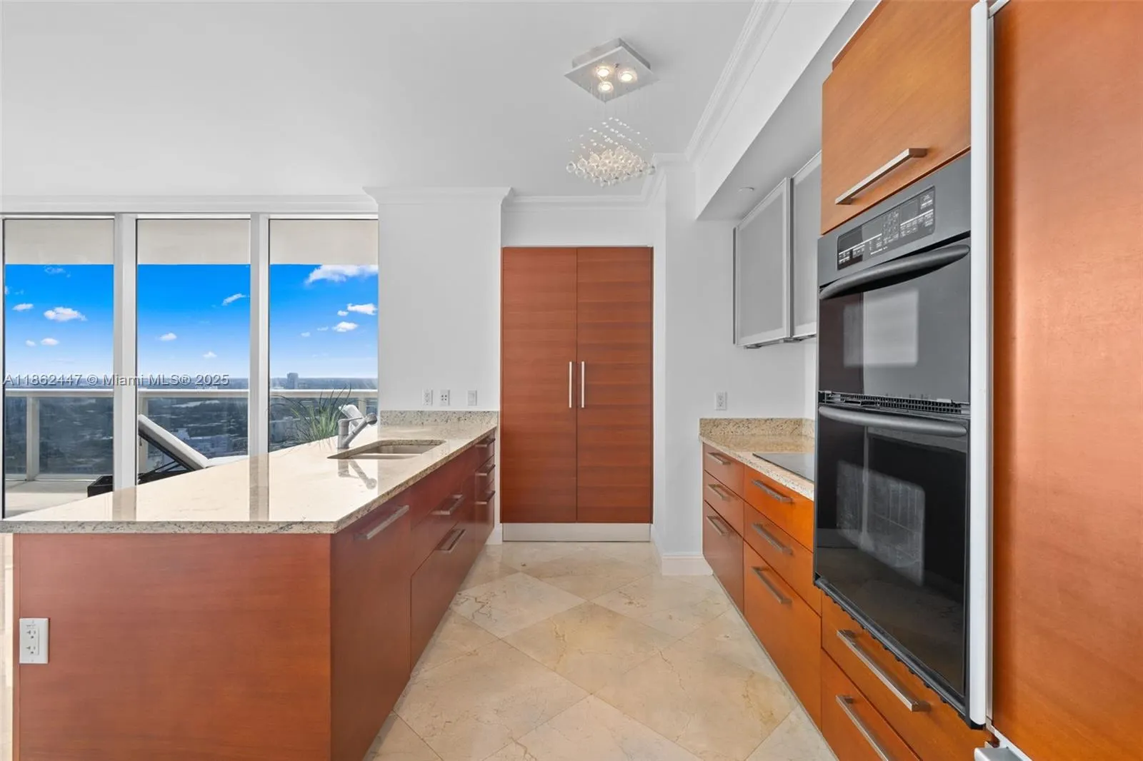 1830 S Ocean Dr, #3706