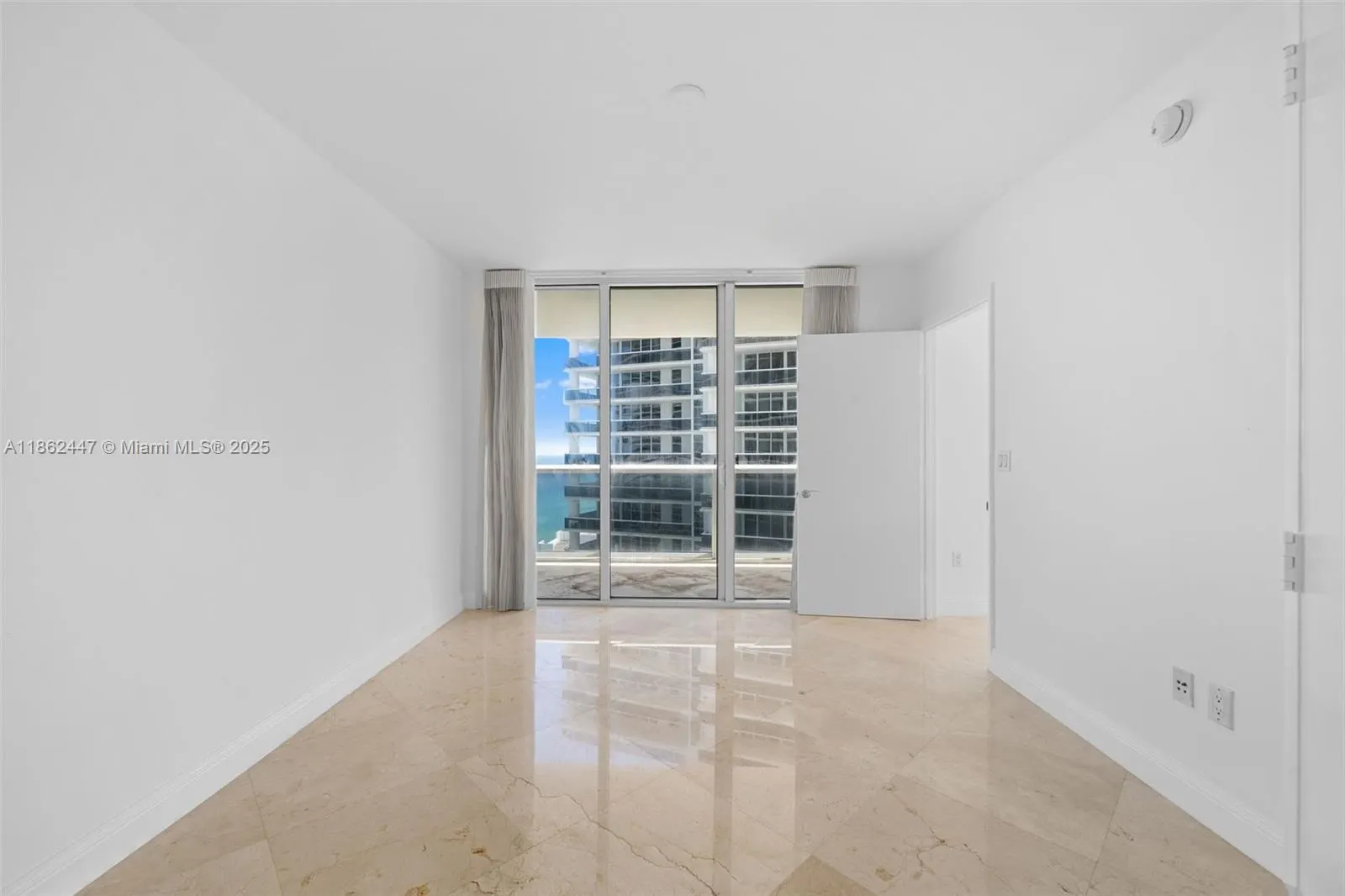 1830 S Ocean Dr, #3706