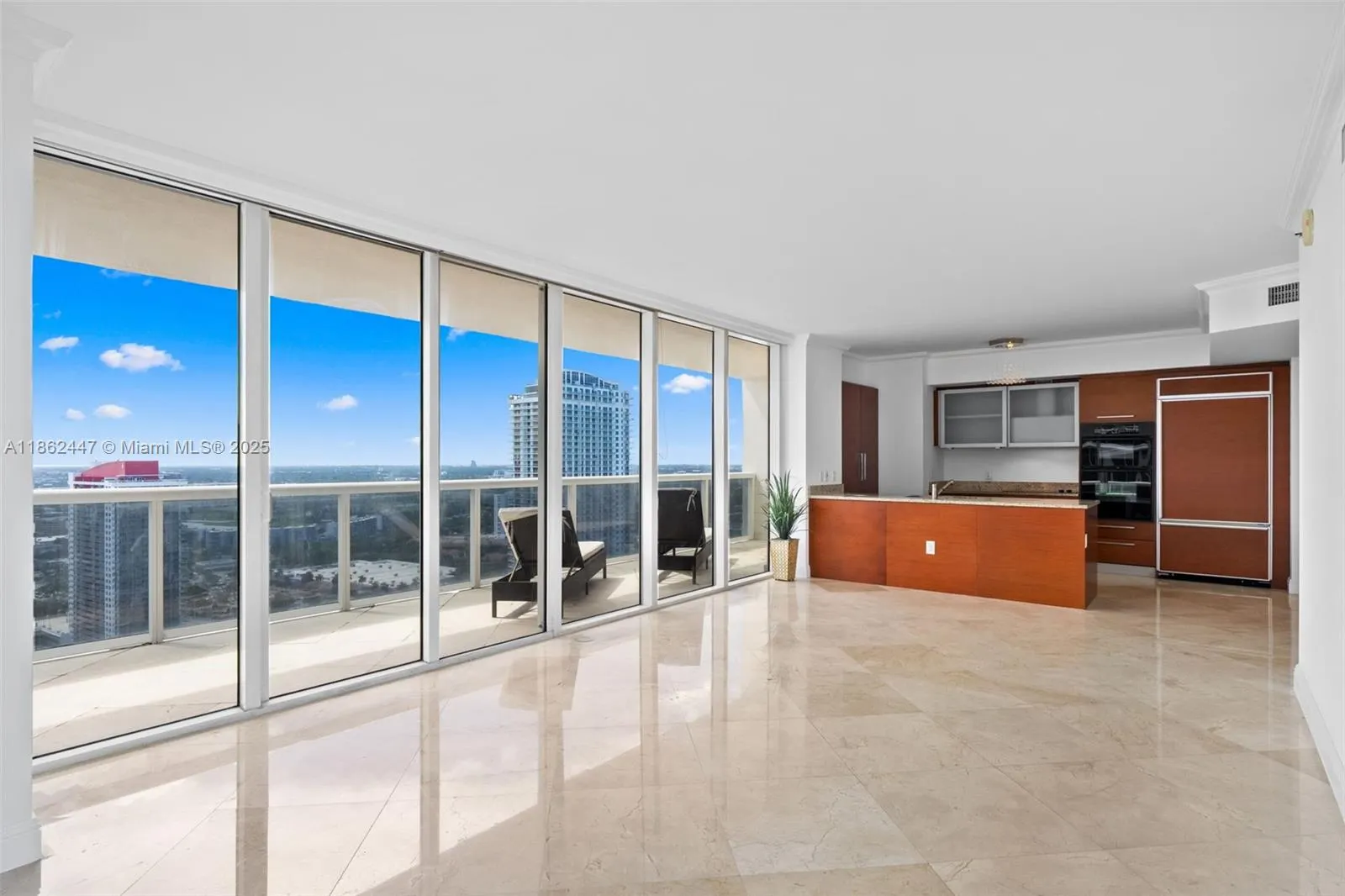 1830 S Ocean Dr, #3706