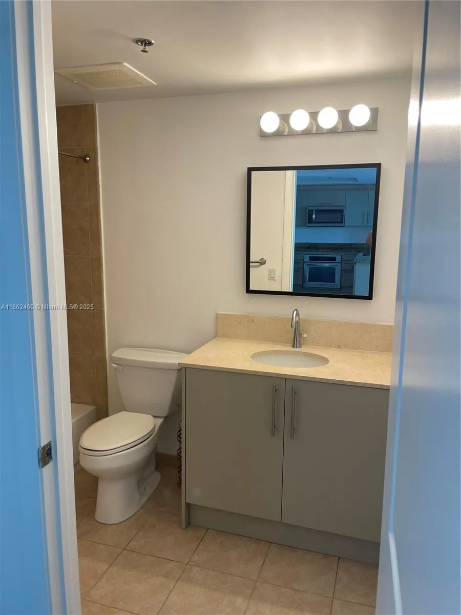 2681 N Flamingo Rd, #1506S