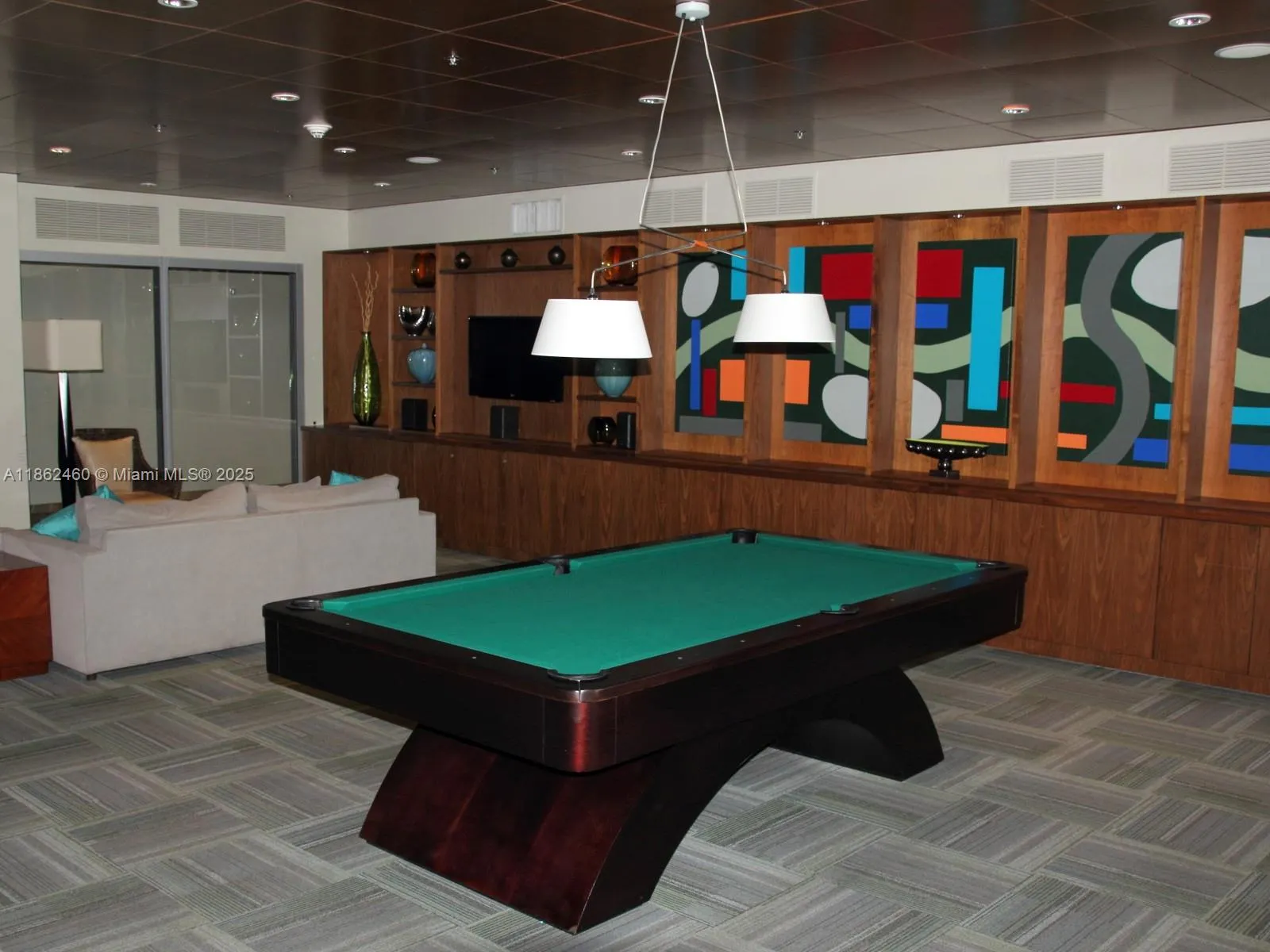 2681 N Flamingo Rd, #1506S