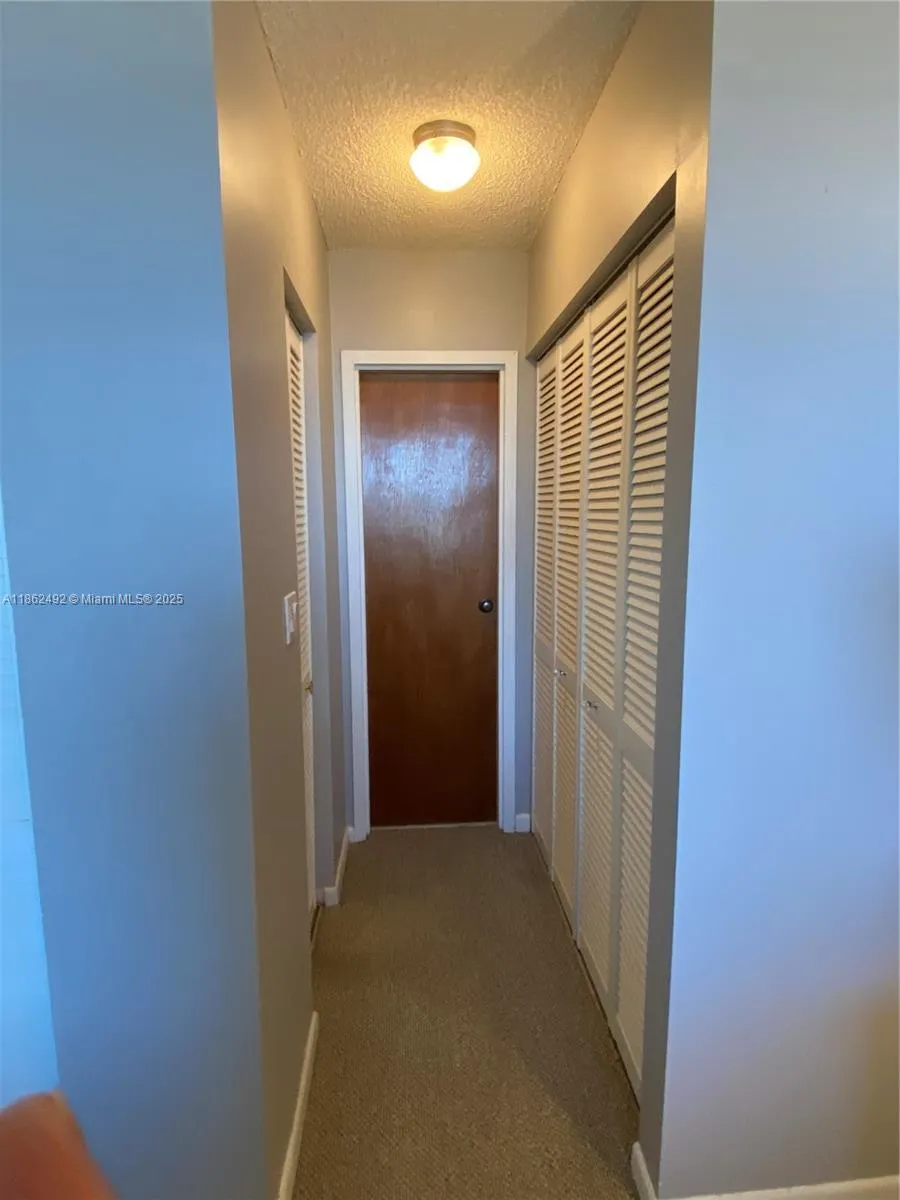 2935 NE 163rd St, #5K