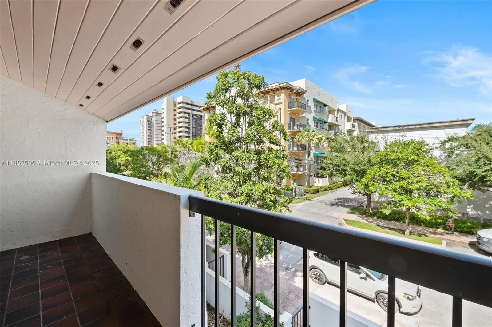 2600 Cardena St, #11