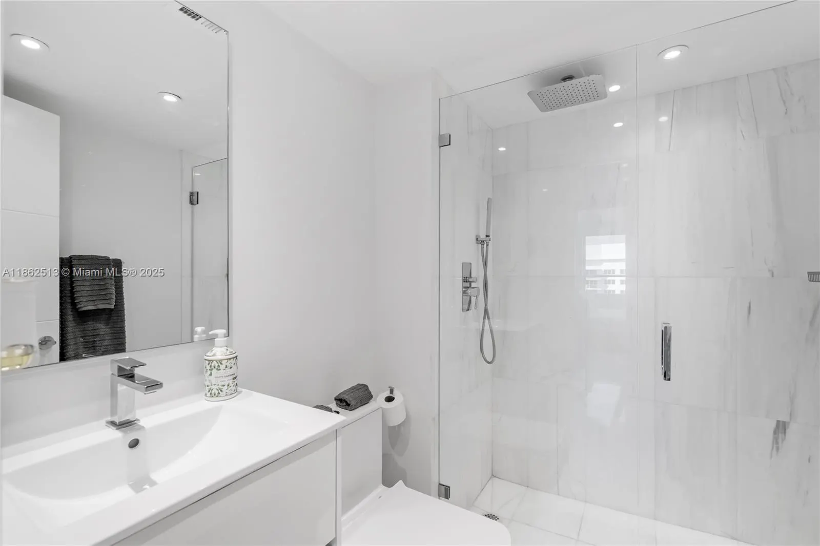 1500 Bay Rd, #1548S