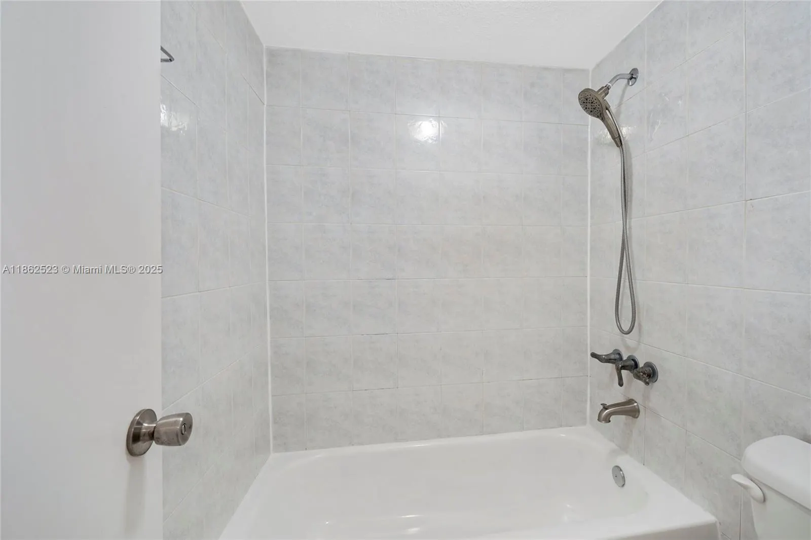 1810 W 56th St, #3204