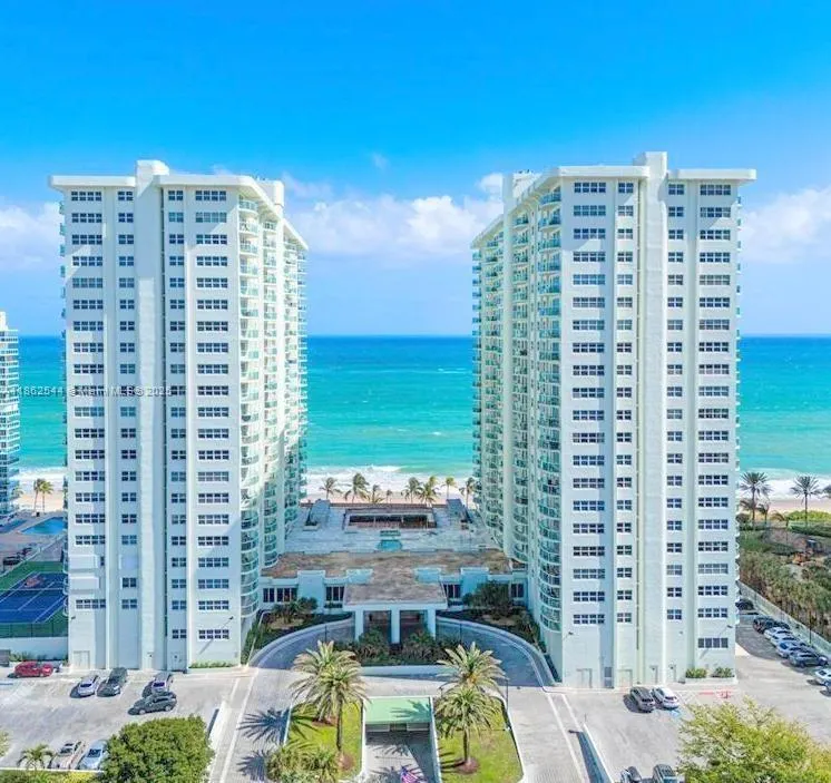 3410 Galt Ocean Dr, #901N