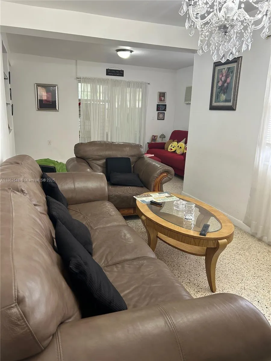 3480 SW 22nd Ter