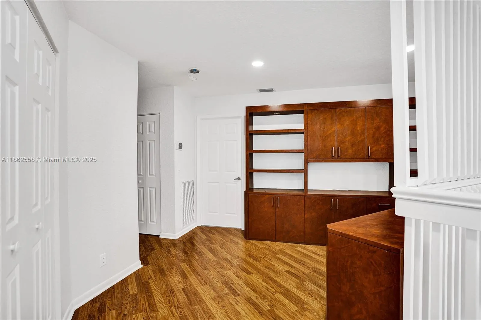 6450 Brava Way