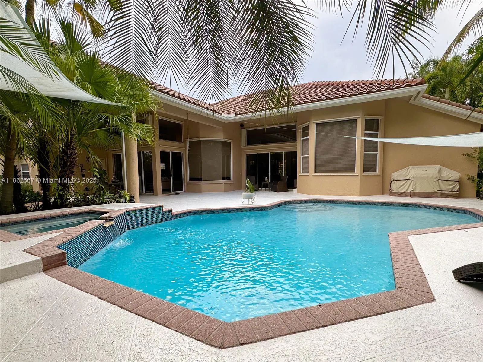 375 Sabal Way