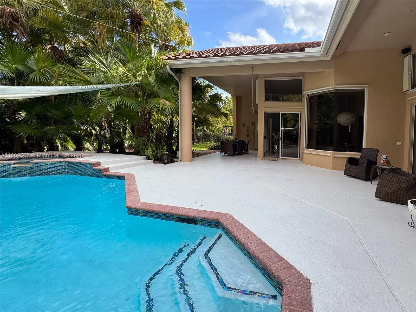 375 Sabal Way
