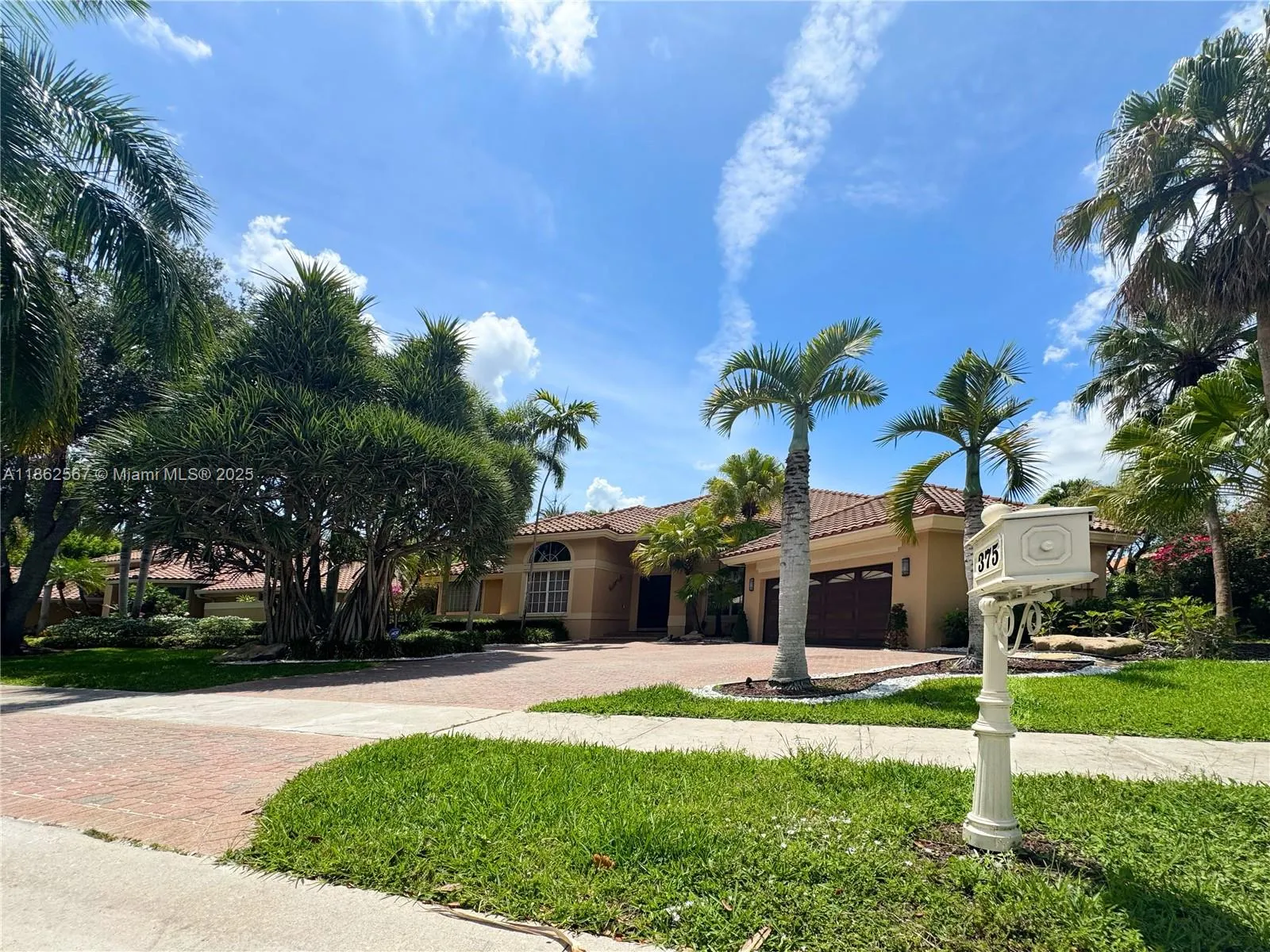 375 Sabal Way