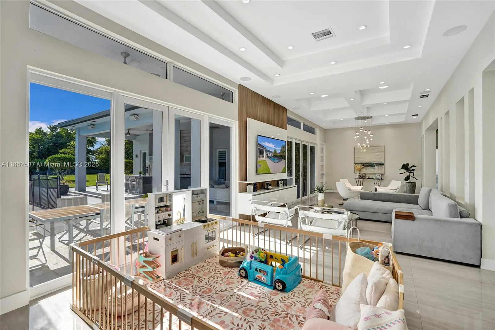 411 NW 125th Ave