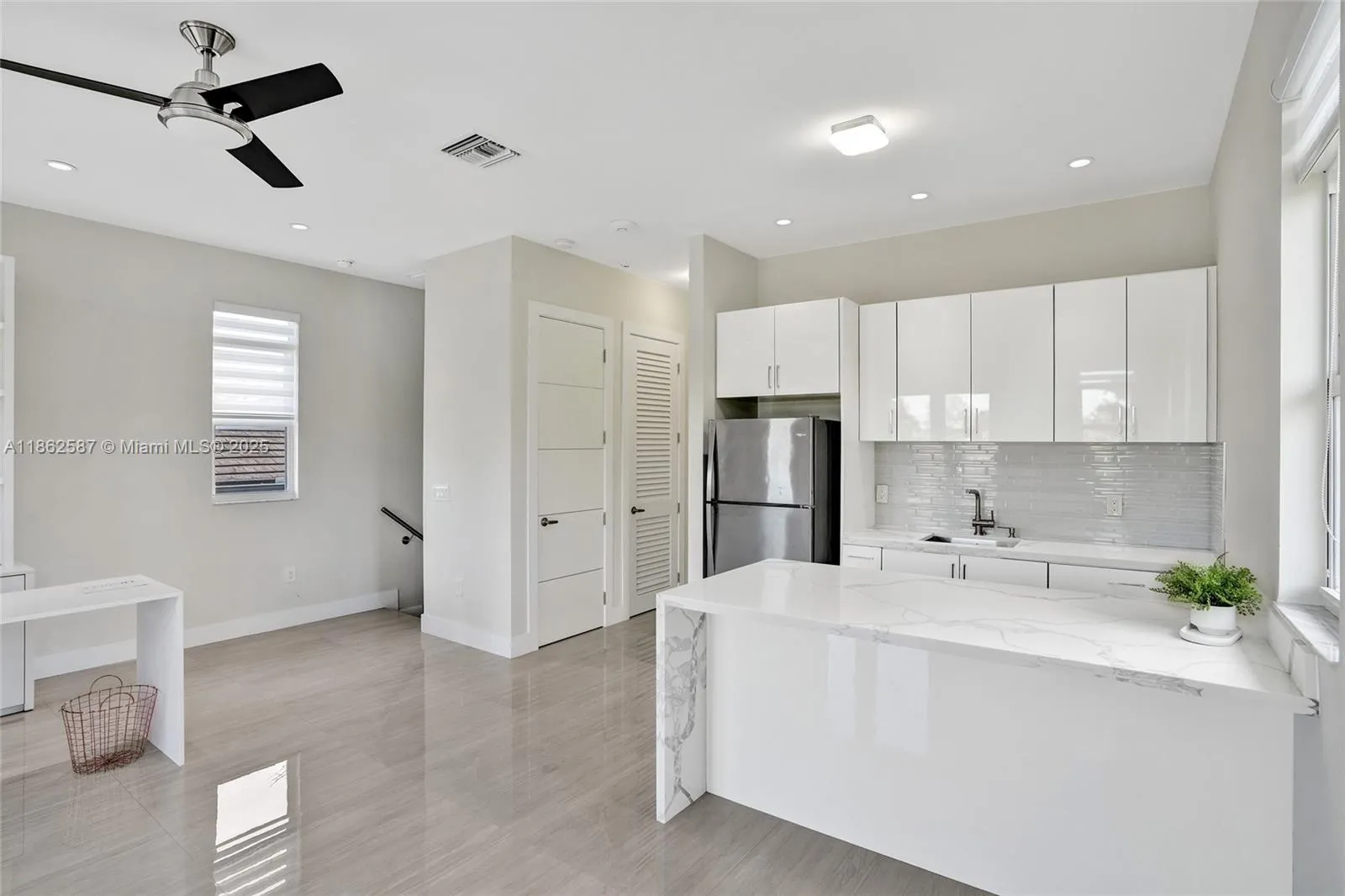 411 NW 125th Ave
