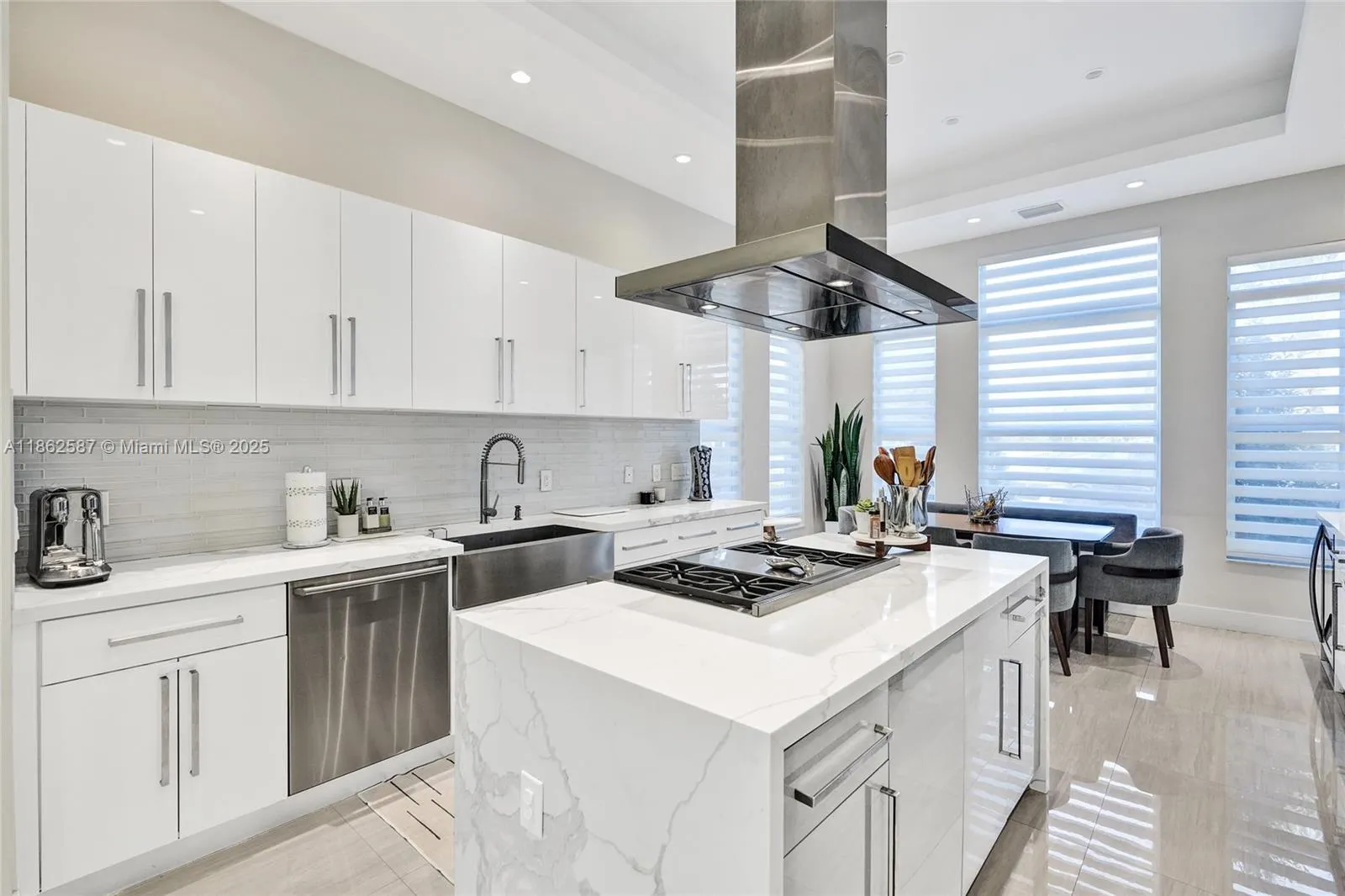 411 NW 125th Ave