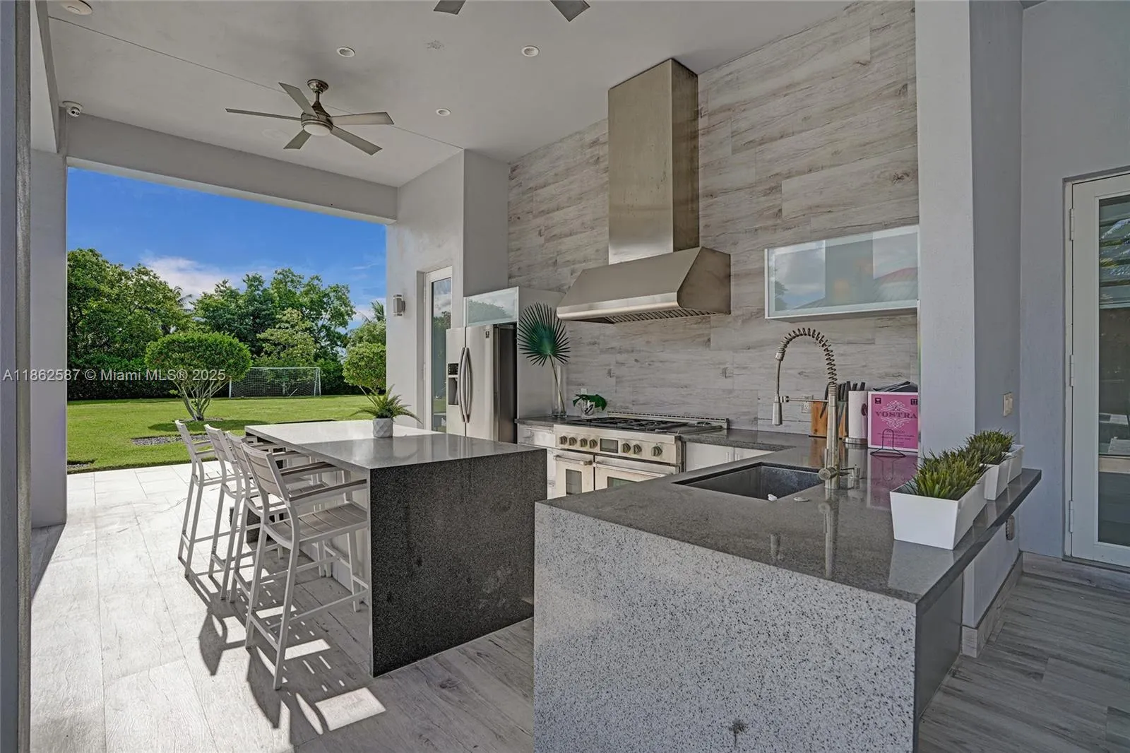 411 NW 125th Ave
