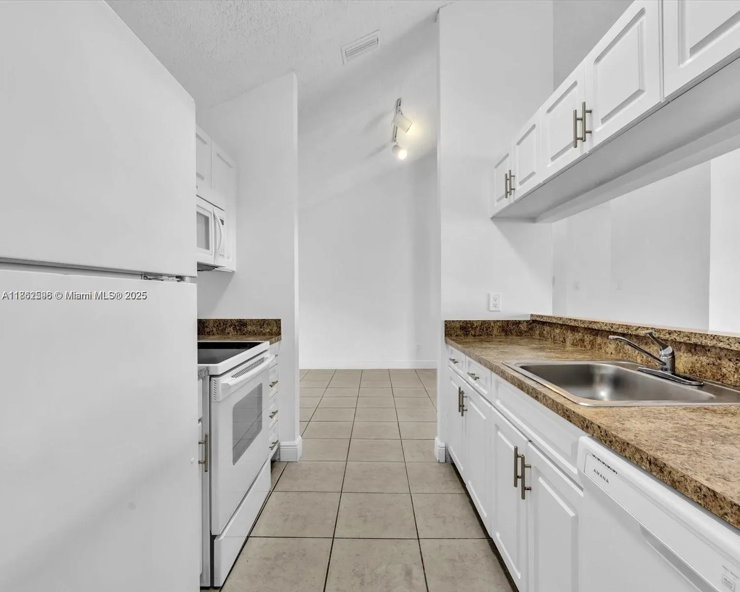 15770 SW 106th Ter, #303