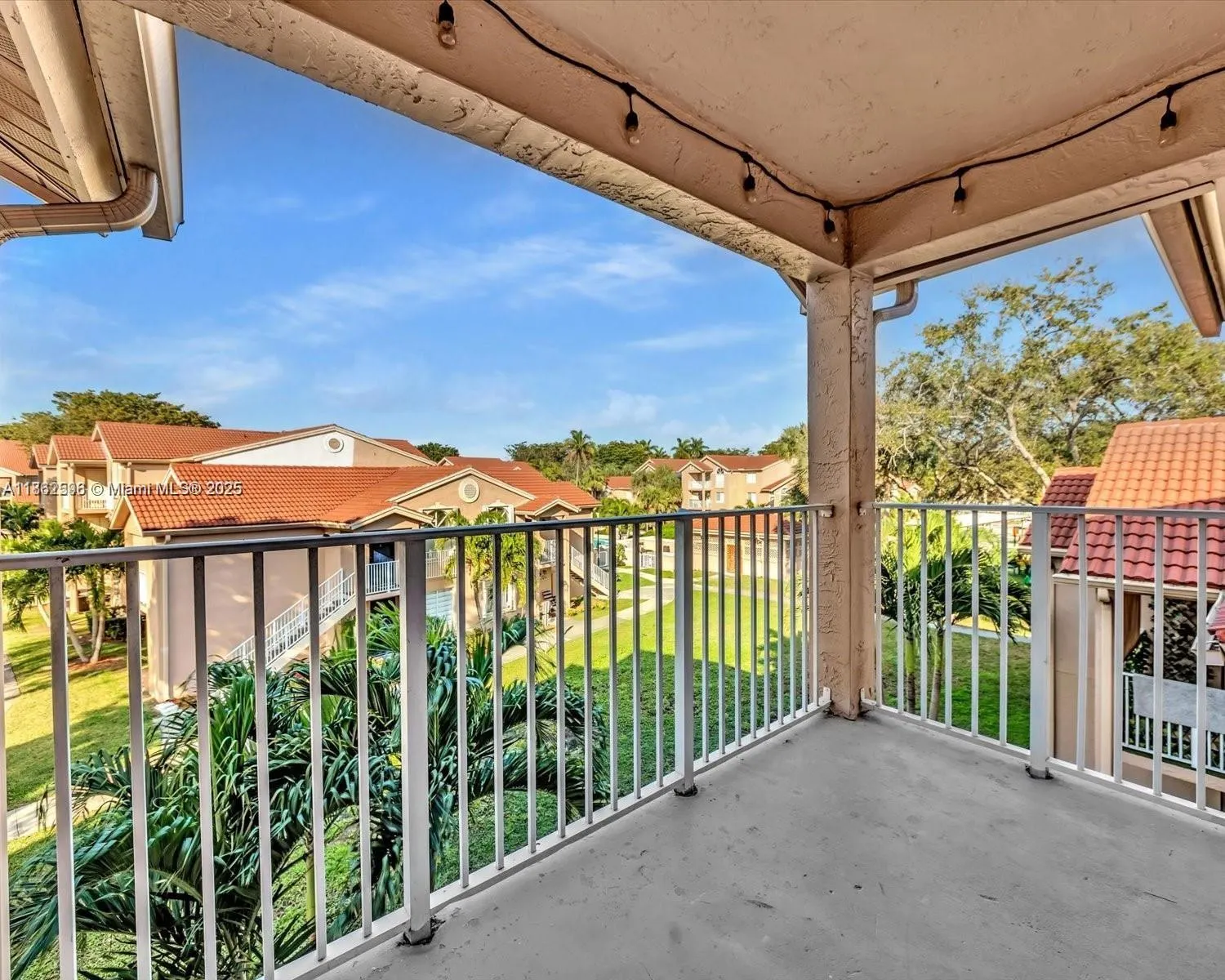 15770 SW 106th Ter, #303