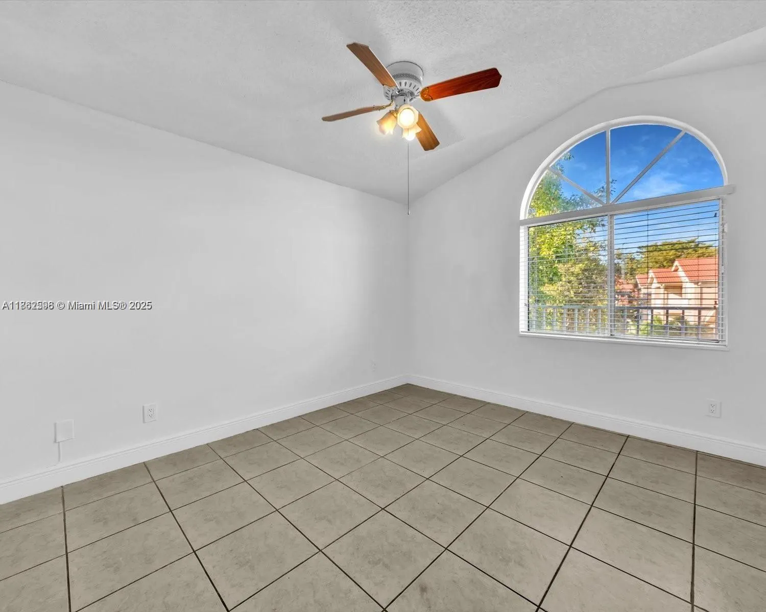 15770 SW 106th Ter, #303
