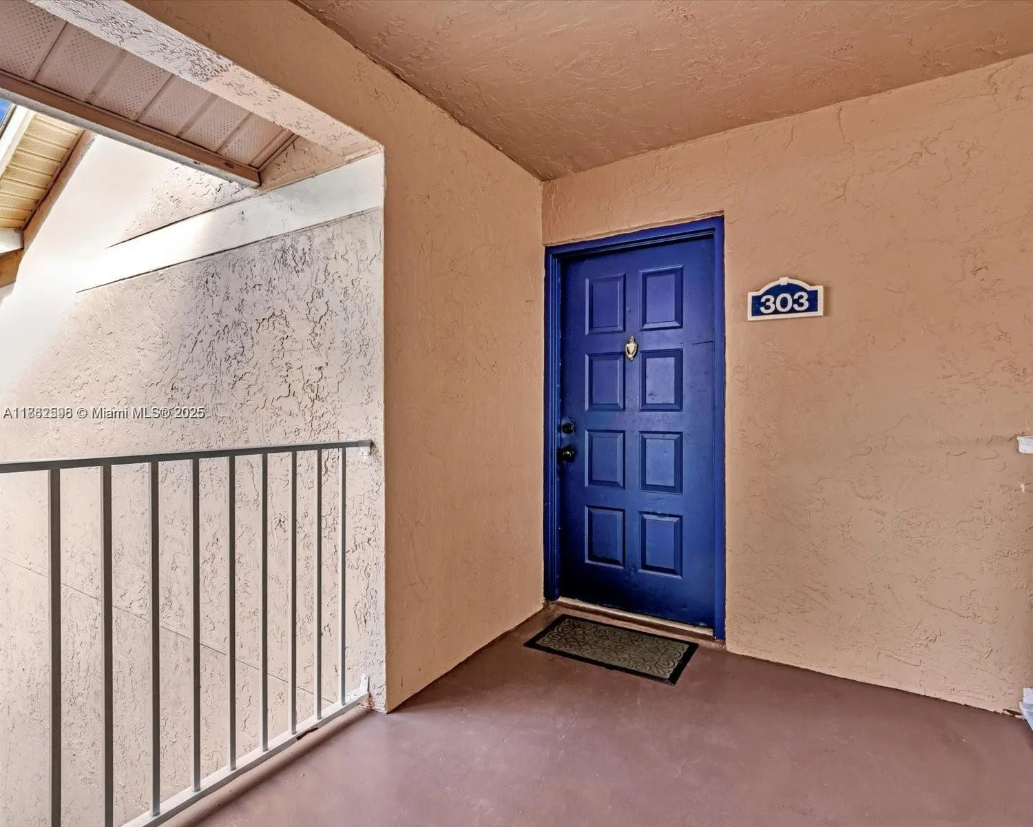 15770 SW 106th Ter, #303