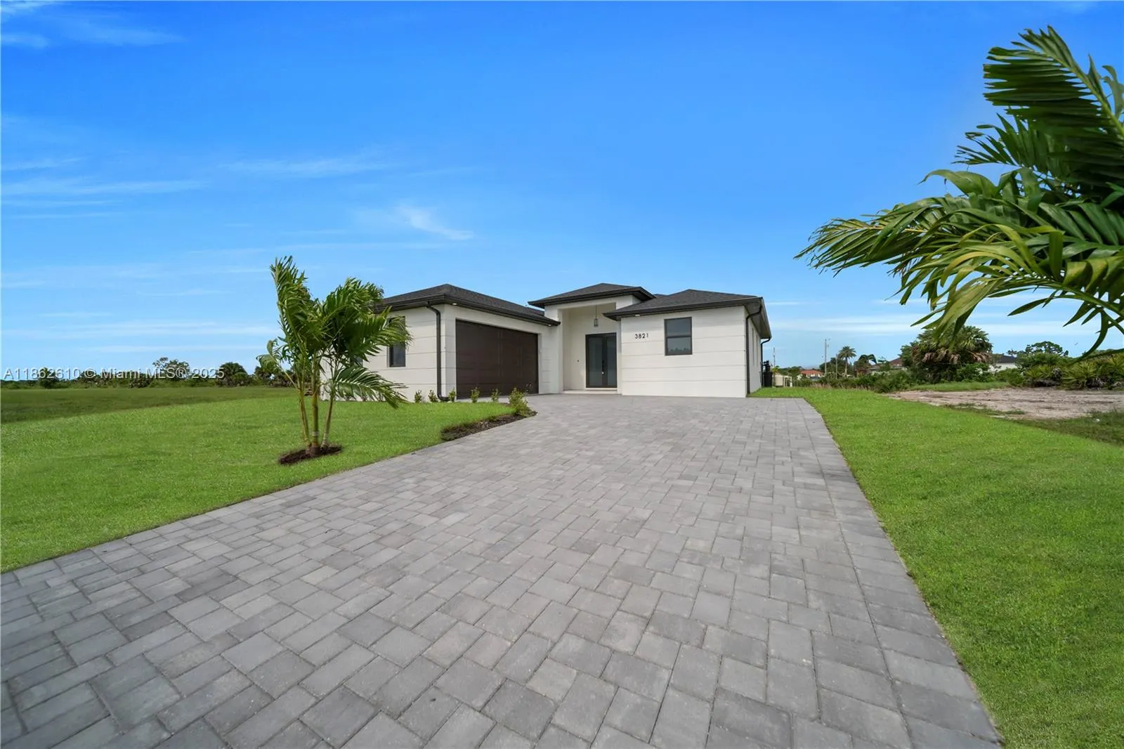 3821 NW 38th AVE