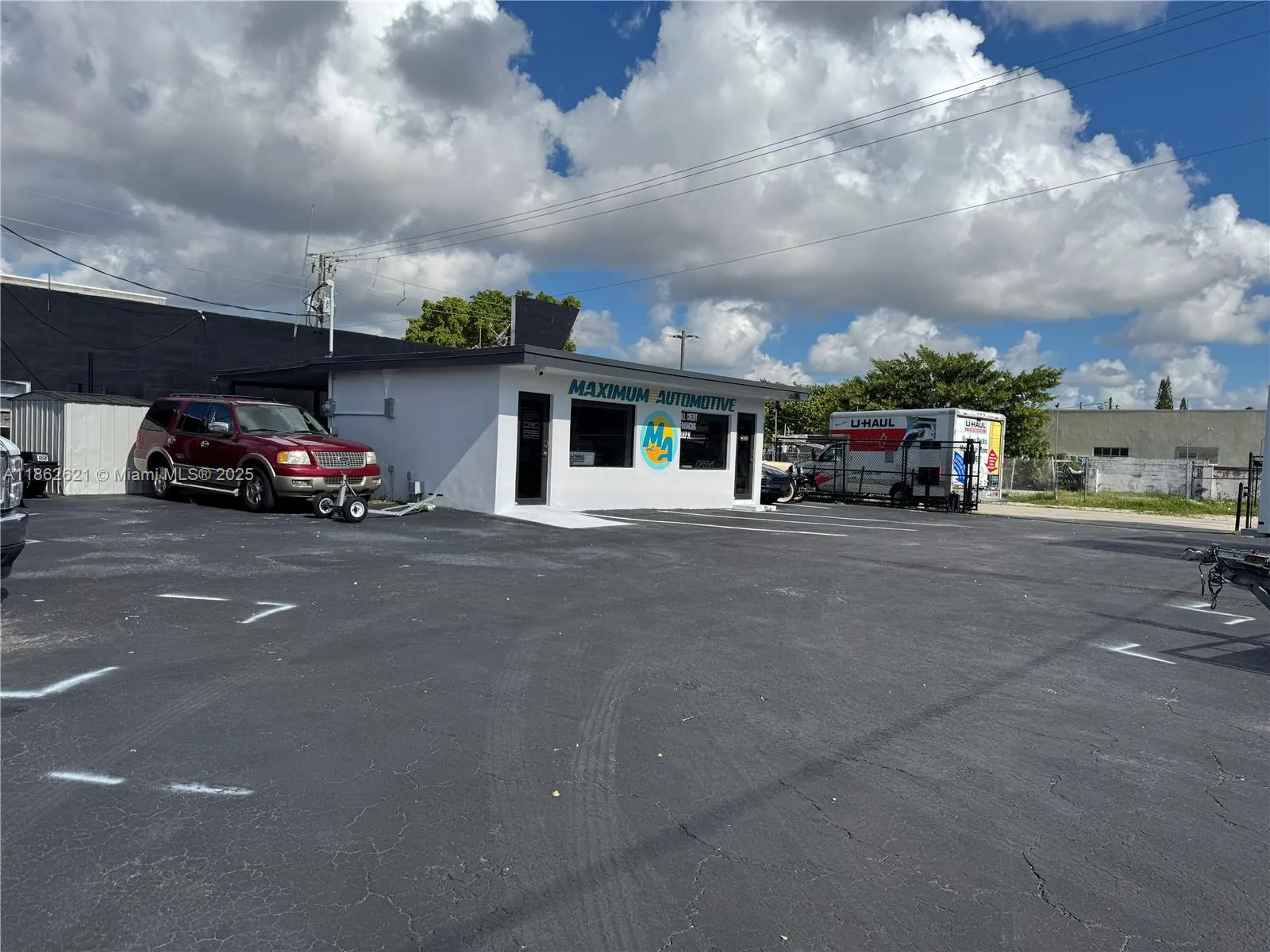 1822 N Dixie Hwy