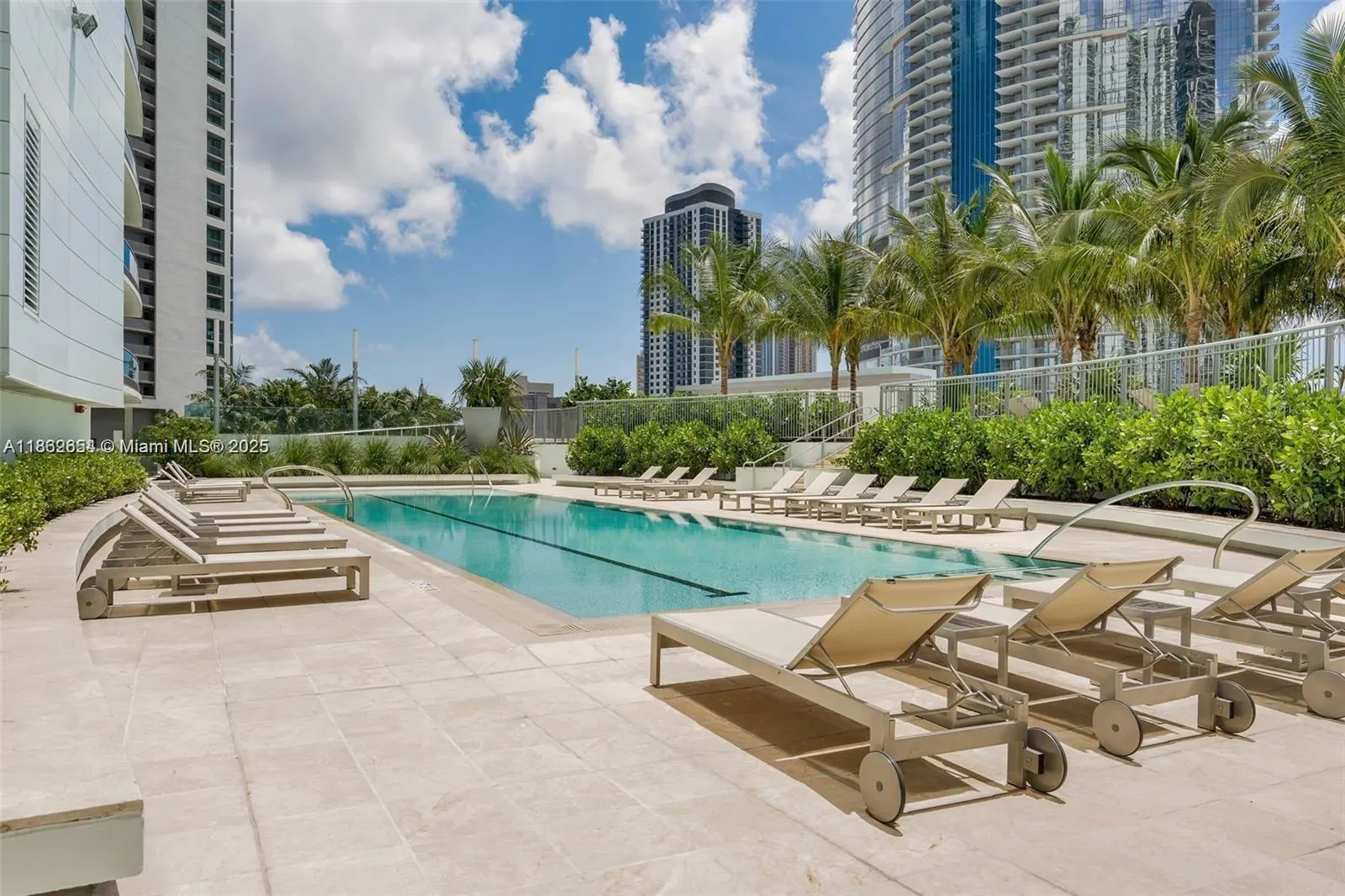 900 Biscayne Blvd, #5208
